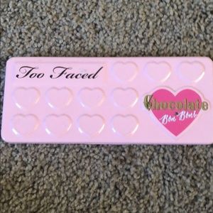 Too faced chocolate bon bon palette